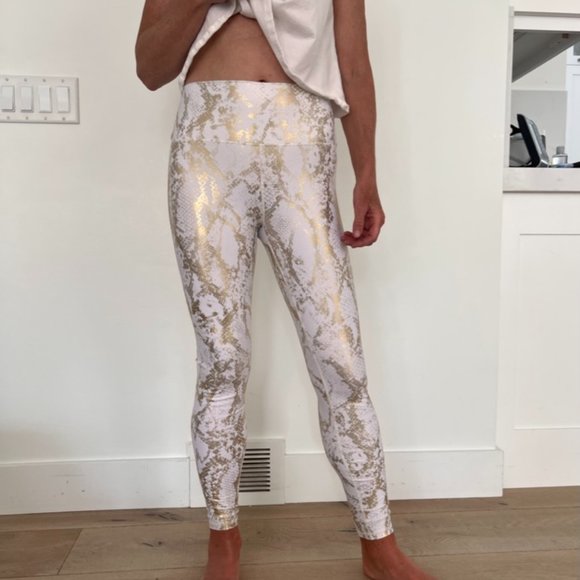 CARBON 38 White and Gold Python Workout set, size SM - Picture 3 of 8